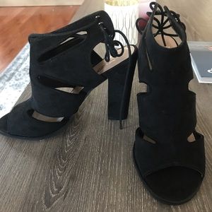 Mix No. 6 lace-up block heels